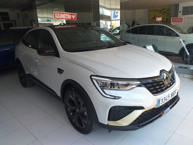 Renault ARKANA  foto 4